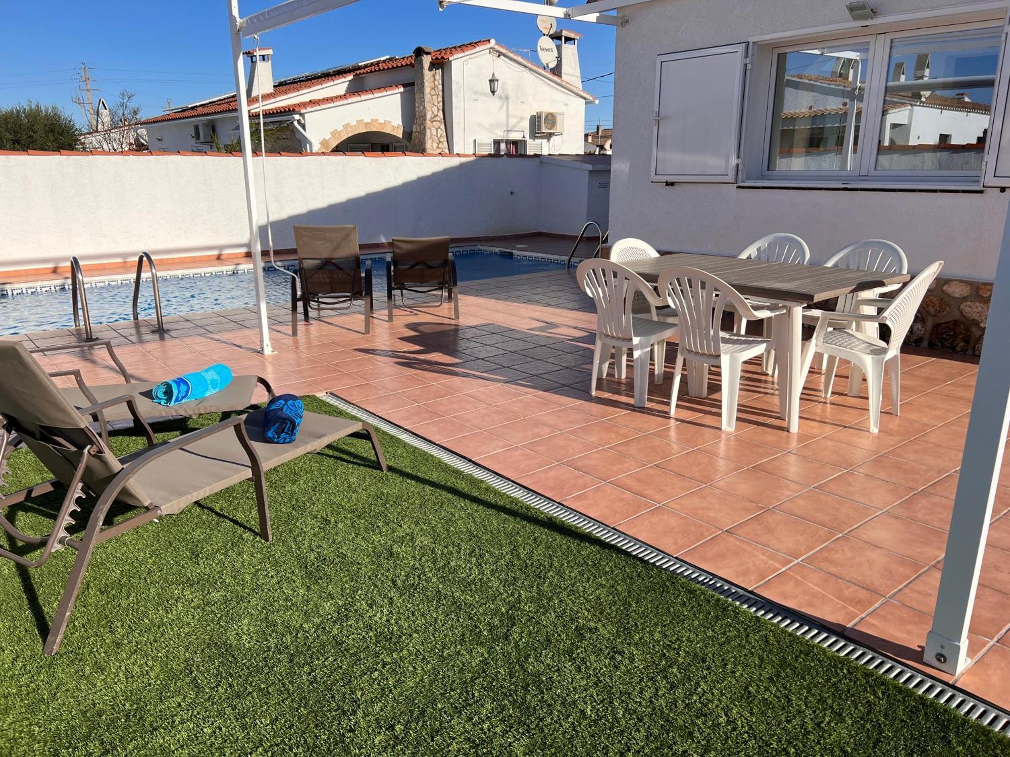 Om, Piscina Privada, Aire Acondicionado Free Villa L' Escala